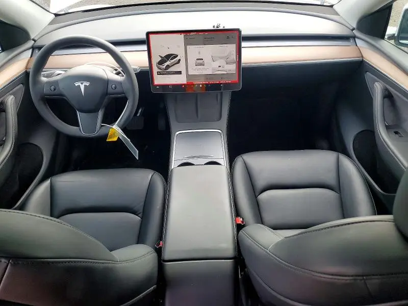 2025 TESLA MODEL Y   