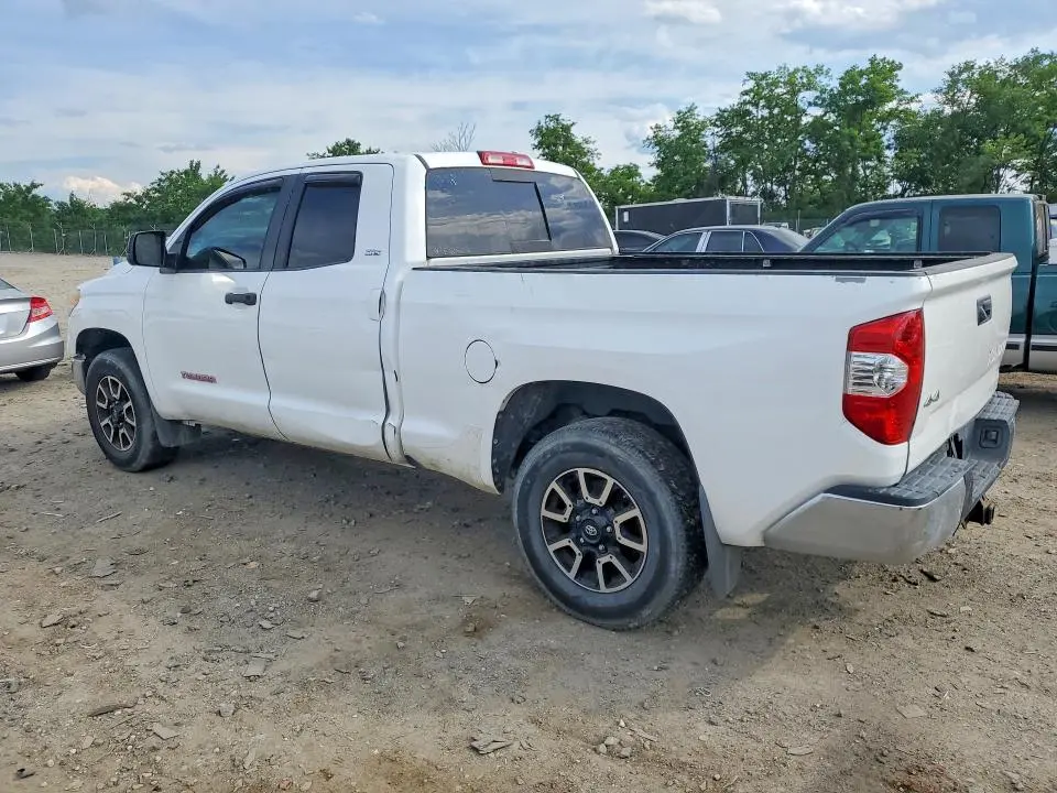 2015 TOYOTA TUNDRA SR5  