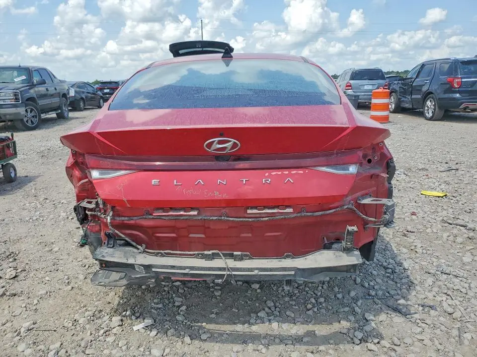 2023 HYUNDAI ELANTRA SEL  