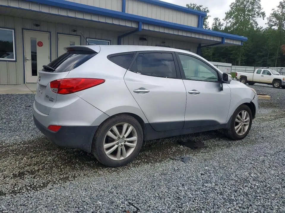 2010 HYUNDAI TUCSON LIMITED  