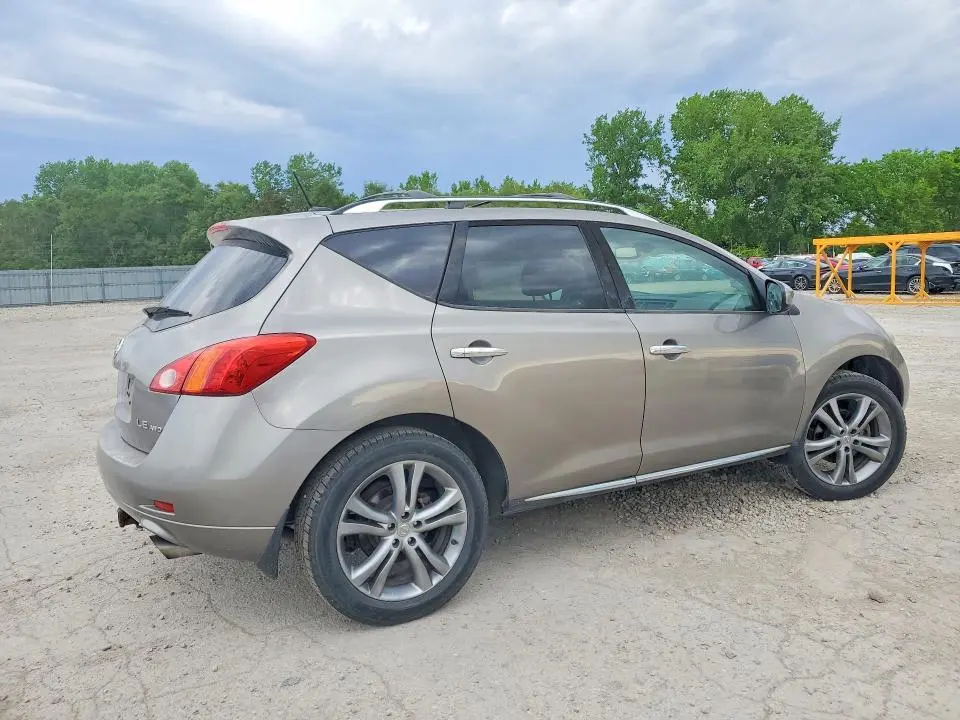 2010 NISSAN MURANO S  