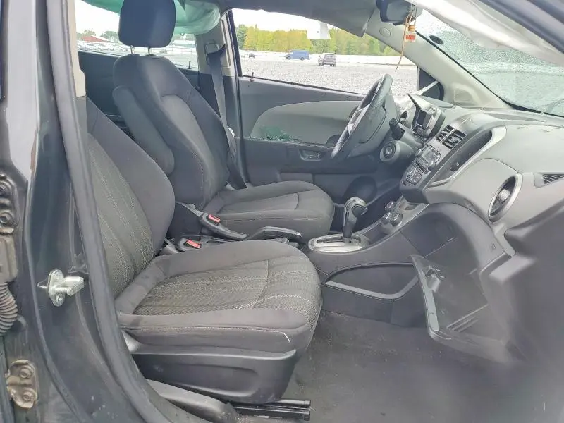 2014 CHEVROLET SONIC LT  