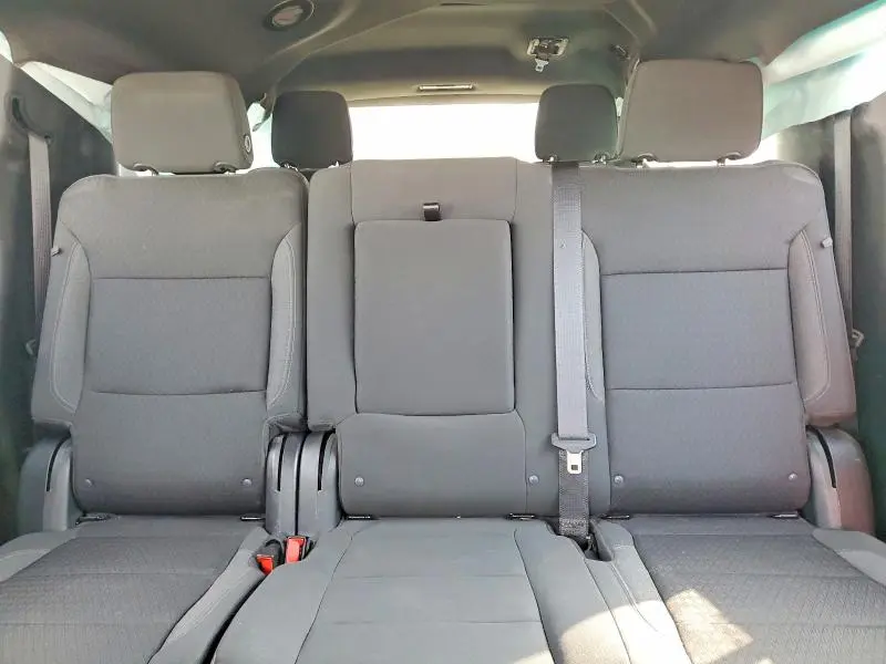 2023 CHEVROLET SUBURBAN K1500 LS  