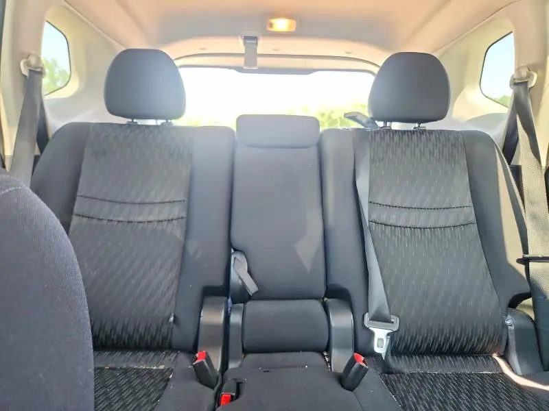 2017 NISSAN ROGUE SV  