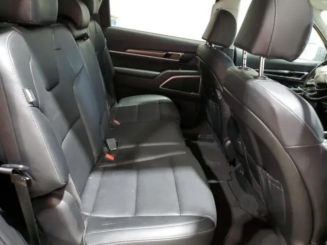 2024 KIA TELLURIDE LX  