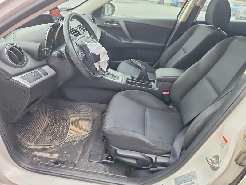 2011 MAZDA 3 I  