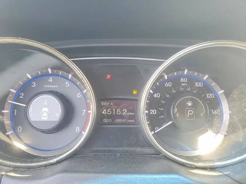 2011 HYUNDAI SONATA GLS  
