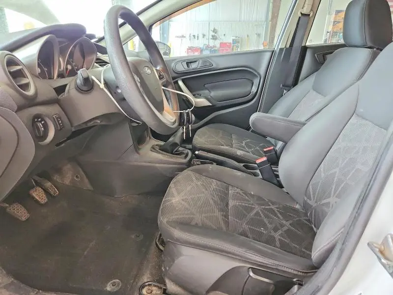 2012 FORD FIESTA SE  