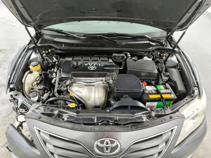 2010 TOYOTA CAMRY LE  
