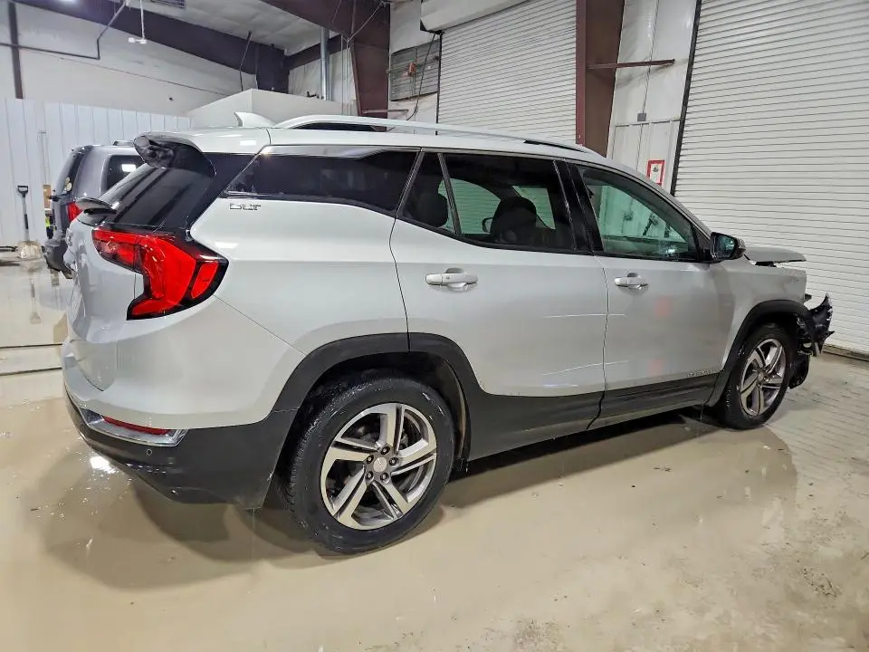 2018 GMC TERRAIN SLT  