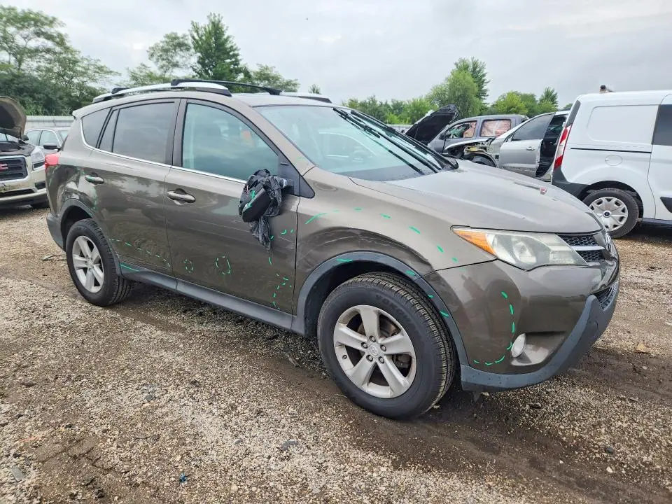2013 TOYOTA RAV4 XLE  