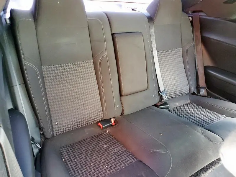 2015 DODGE CHALLENGER SXT  