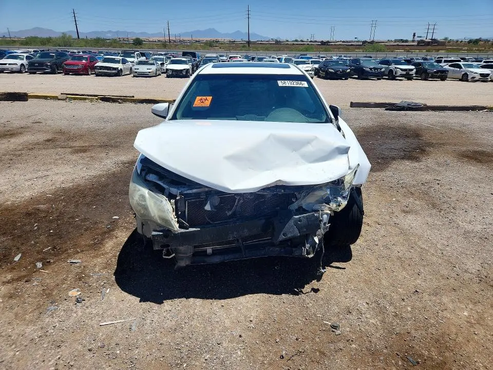 2012 TOYOTA CAMRY SE V6  