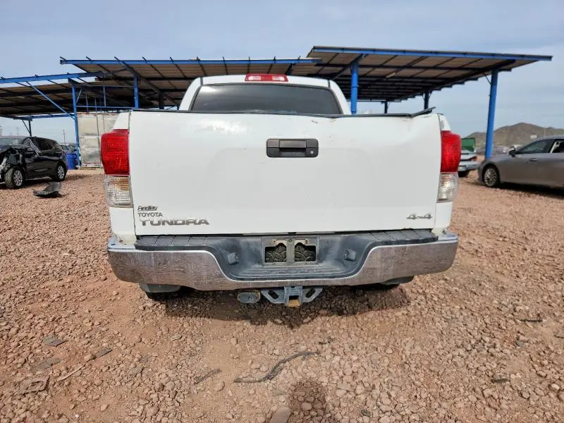 2011 TOYOTA TUNDRA CREWMAX SR5  