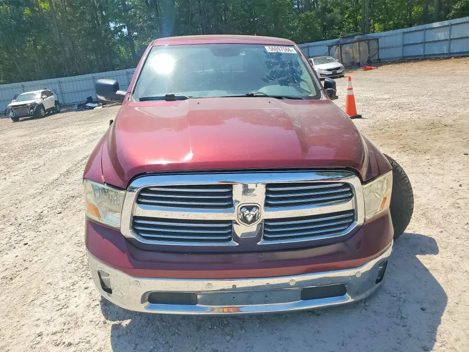 2017 RAM 1500 SLT  