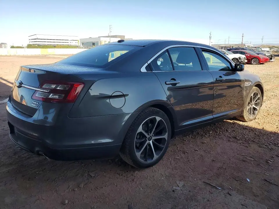 2015 FORD TAURUS SEL  