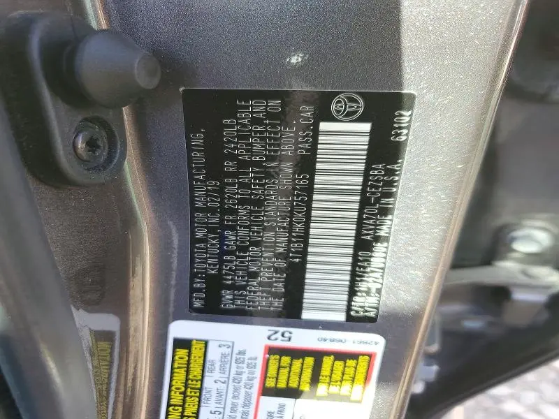 2019 TOYOTA CAMRY SE  