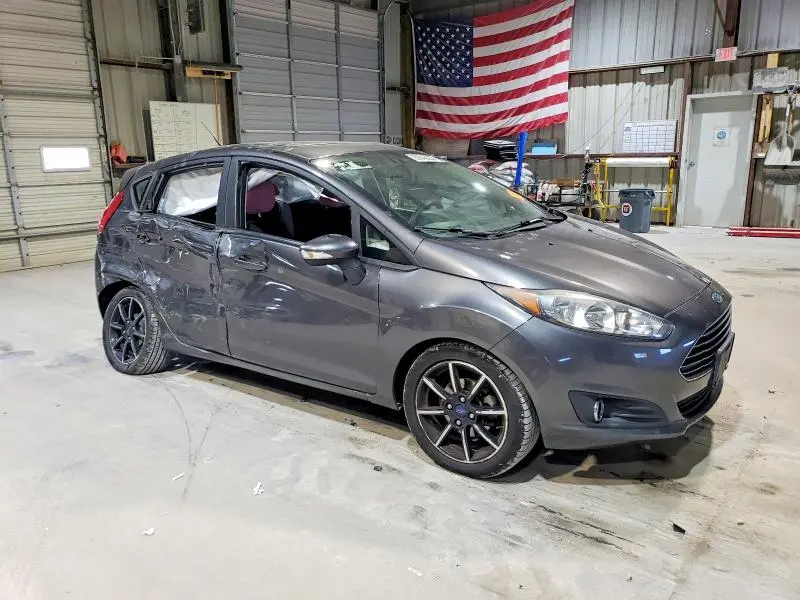 2015 FORD FIESTA SE  