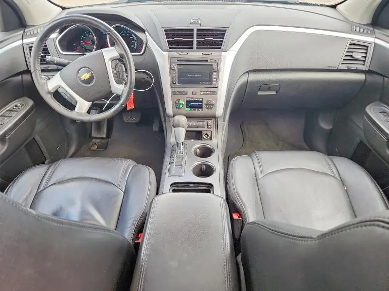 2011 CHEVROLET TRAVERSE LT  