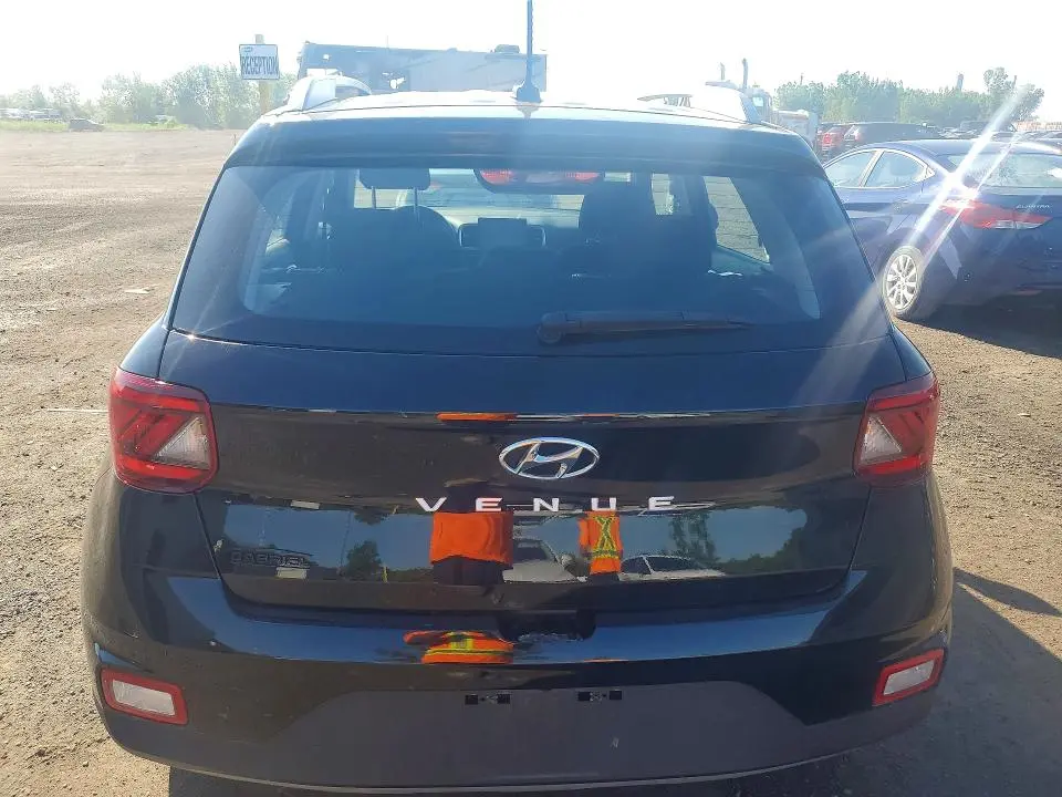 2025 HYUNDAI VENUE SEL  