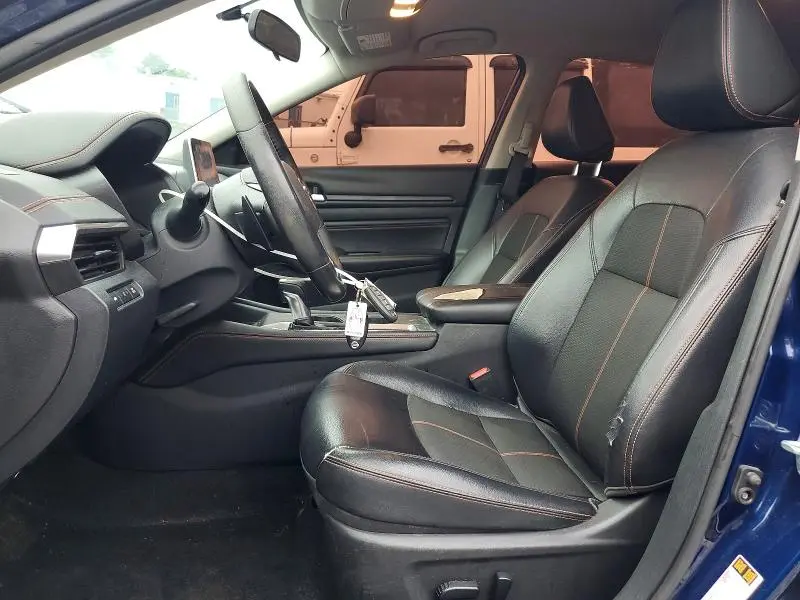 2019 NISSAN ALTIMA SR  