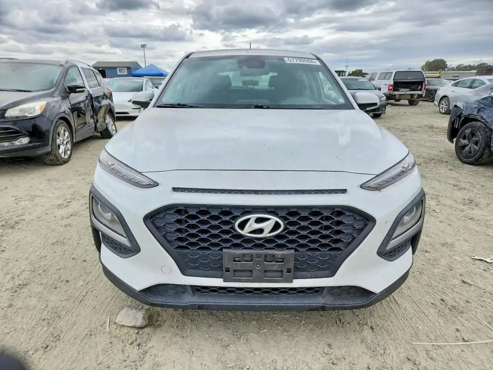 2021 HYUNDAI KONA SE  