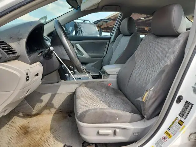 2011 TOYOTA CAMRY SE  