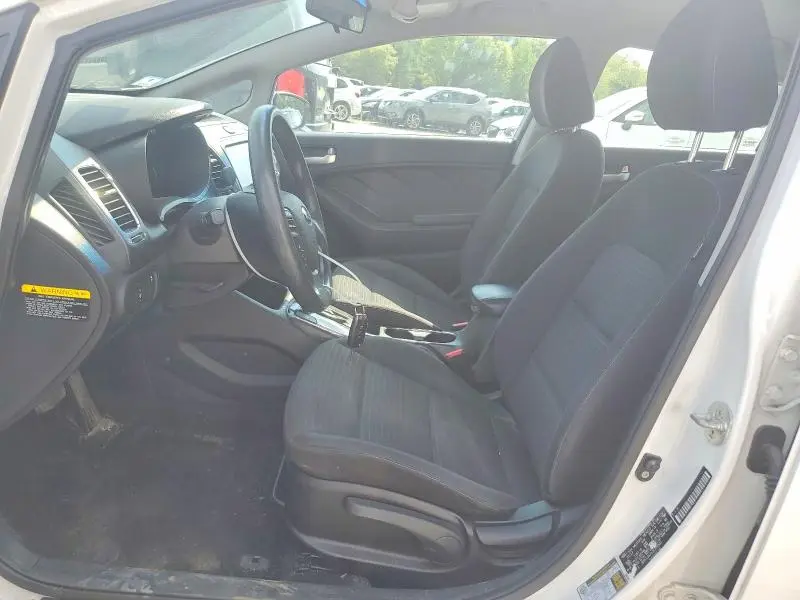 2018 KIA FORTE LX  