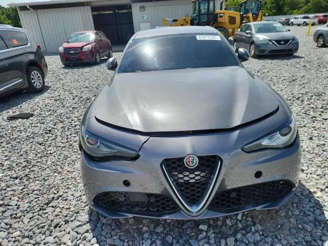 2017 ALFA ROMEO GIULIA   