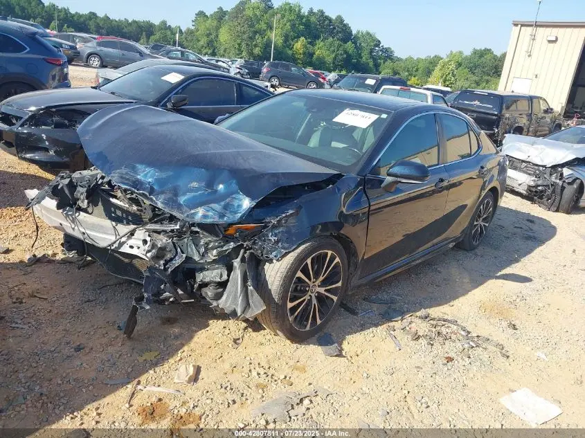 2019 TOYOTA CAMRY SE
