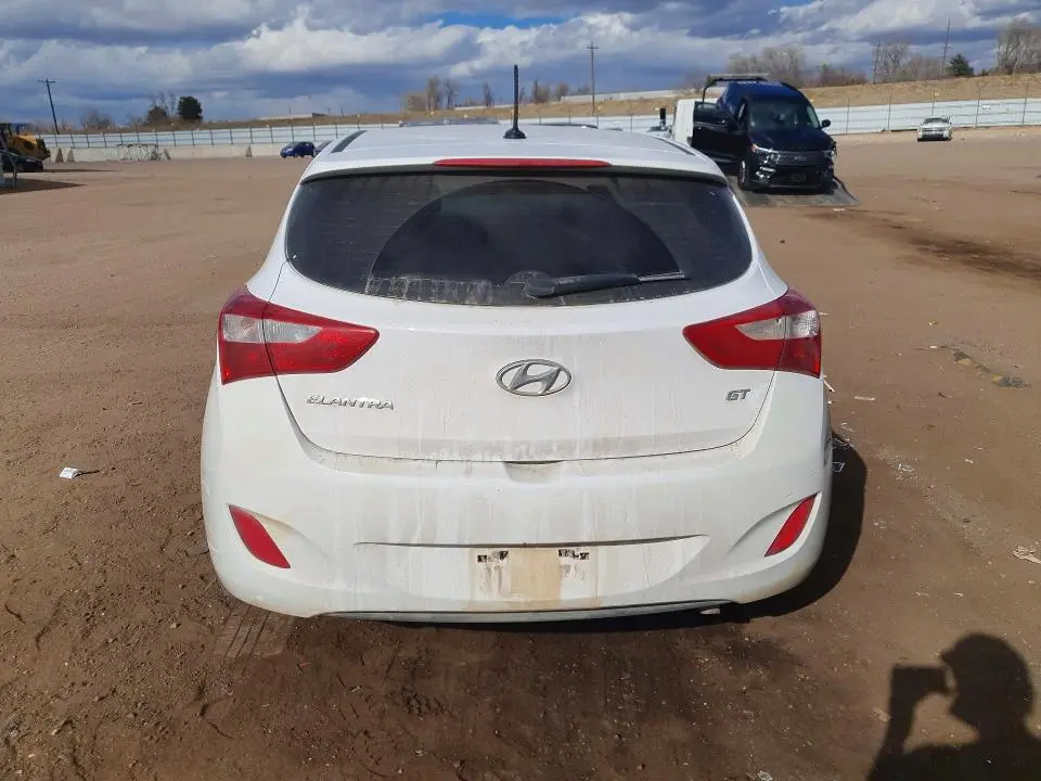 2017 HYUNDAI ELANTRA GT BASE  