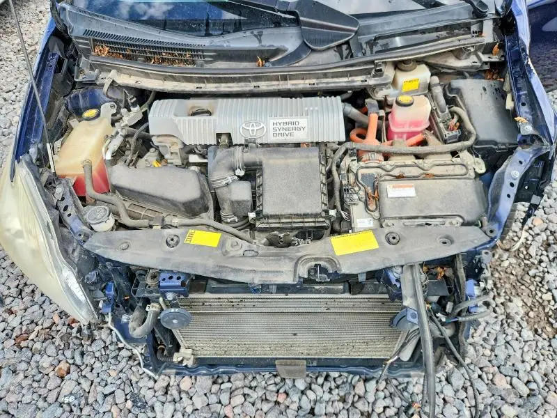 2013 TOYOTA PRIUS THREE  