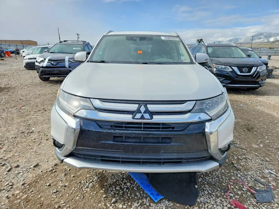 2017 MITSUBISHI OUTLANDER SE  