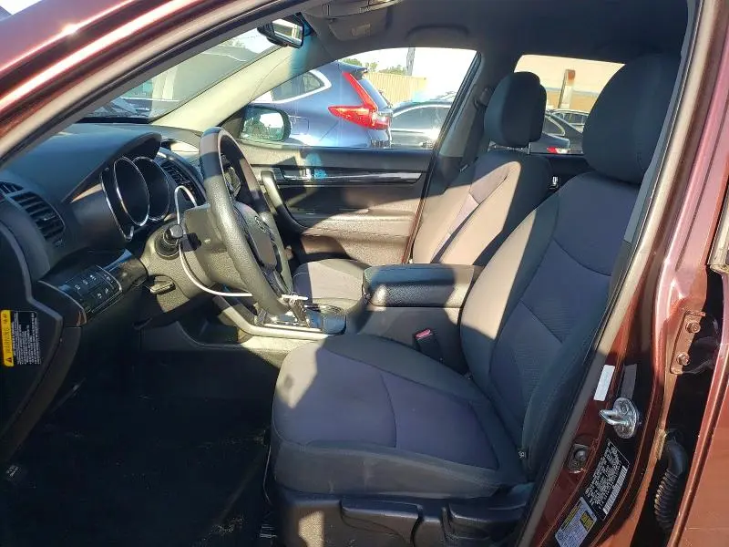 2013 KIA SORENTO LX  
