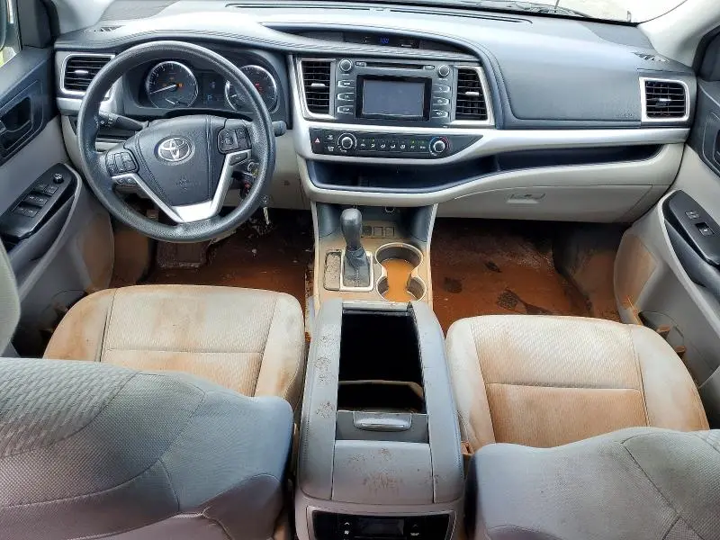2014 TOYOTA HIGHLANDER LE  