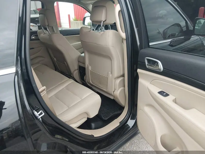 2019 JEEP GRAND CHEROKEE LAREDO E 4X4