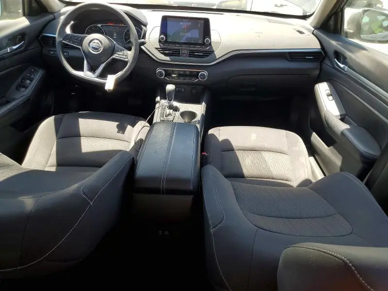 2022 NISSAN ALTIMA SV  