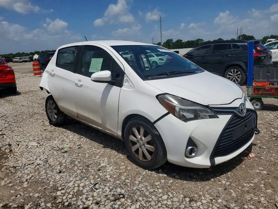 2015 TOYOTA YARIS 5-DOOR LE  