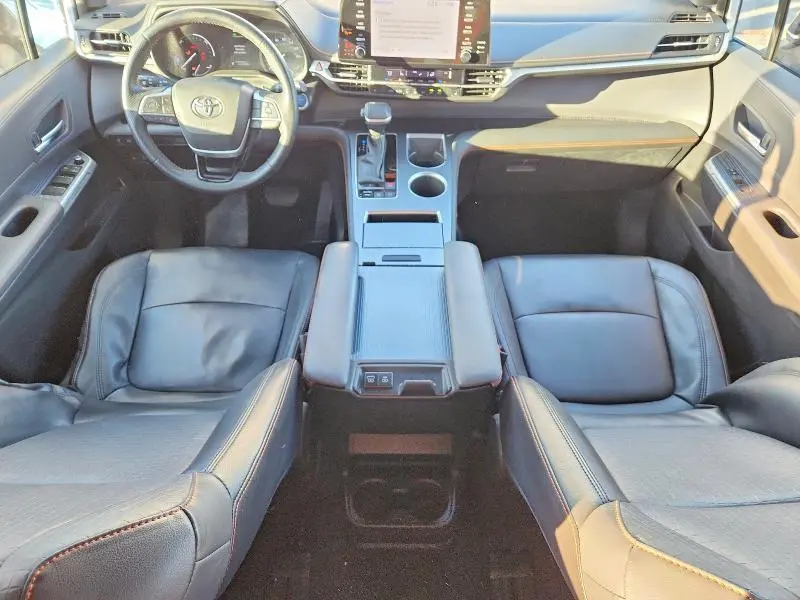 2022 TOYOTA SIENNA XSE 7-PASSENGER  