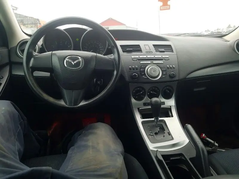 2010 MAZDA 3 I  