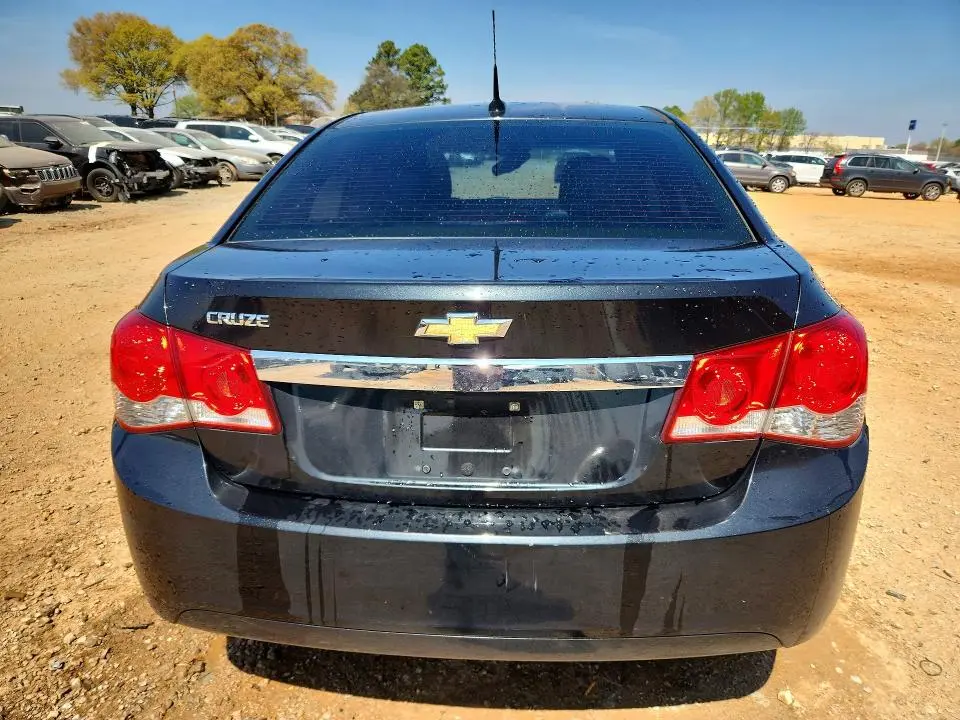 2011 CHEVROLET CRUZE LS  