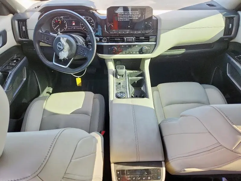 2023 NISSAN PATHFINDER SL  