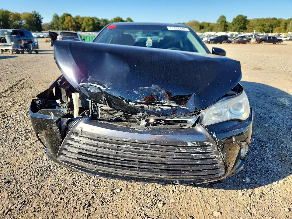 2015 TOYOTA CAMRY LE  