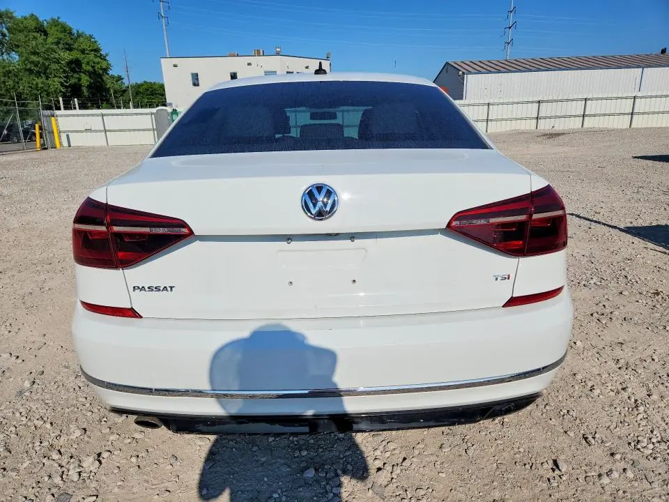2018 VOLKSWAGEN PASSAT S  