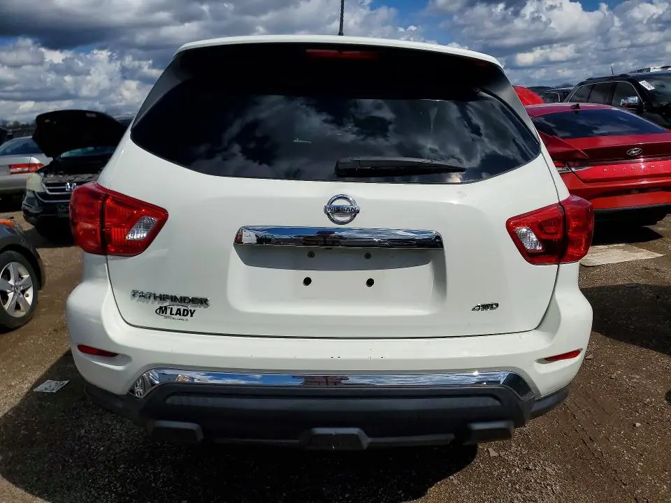 2017 NISSAN PATHFINDER S  