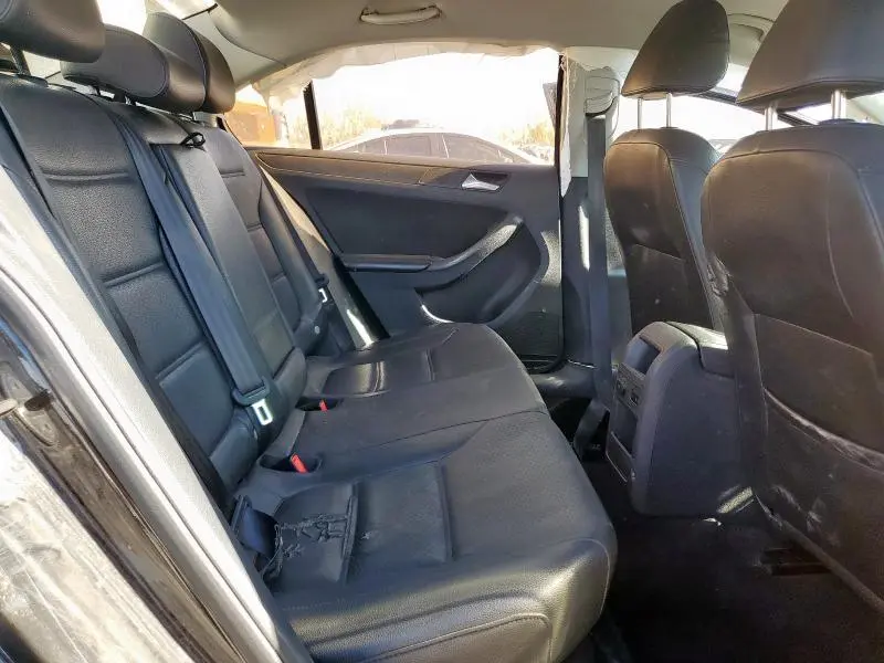 2014 VOLKSWAGEN JETTA SE  