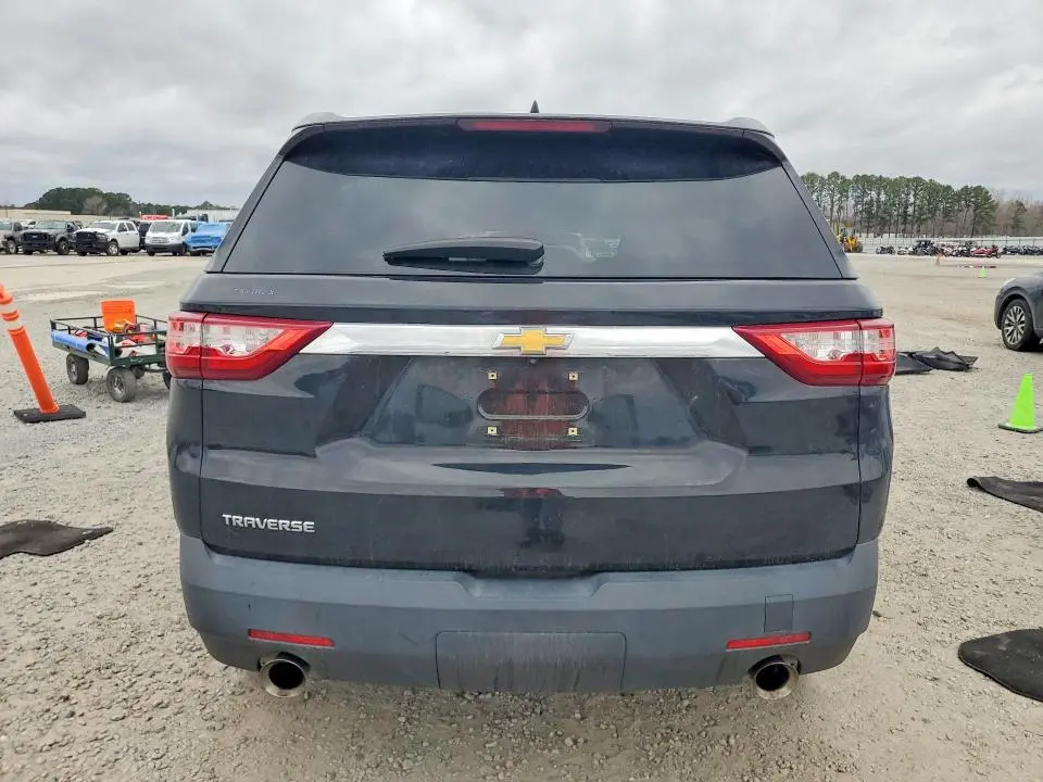 2019 CHEVROLET TRAVERSE LS  
