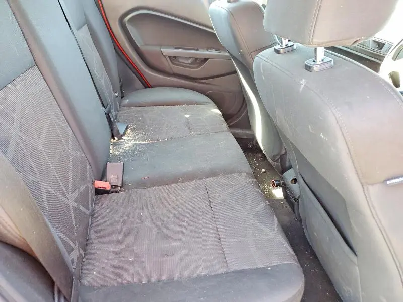 2013 FORD FIESTA SE  