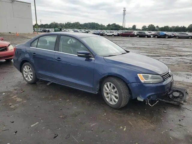 2013 VOLKSWAGEN JETTA SE  