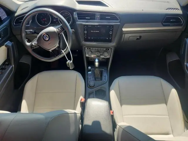 2020 VOLKSWAGEN TIGUAN SE  